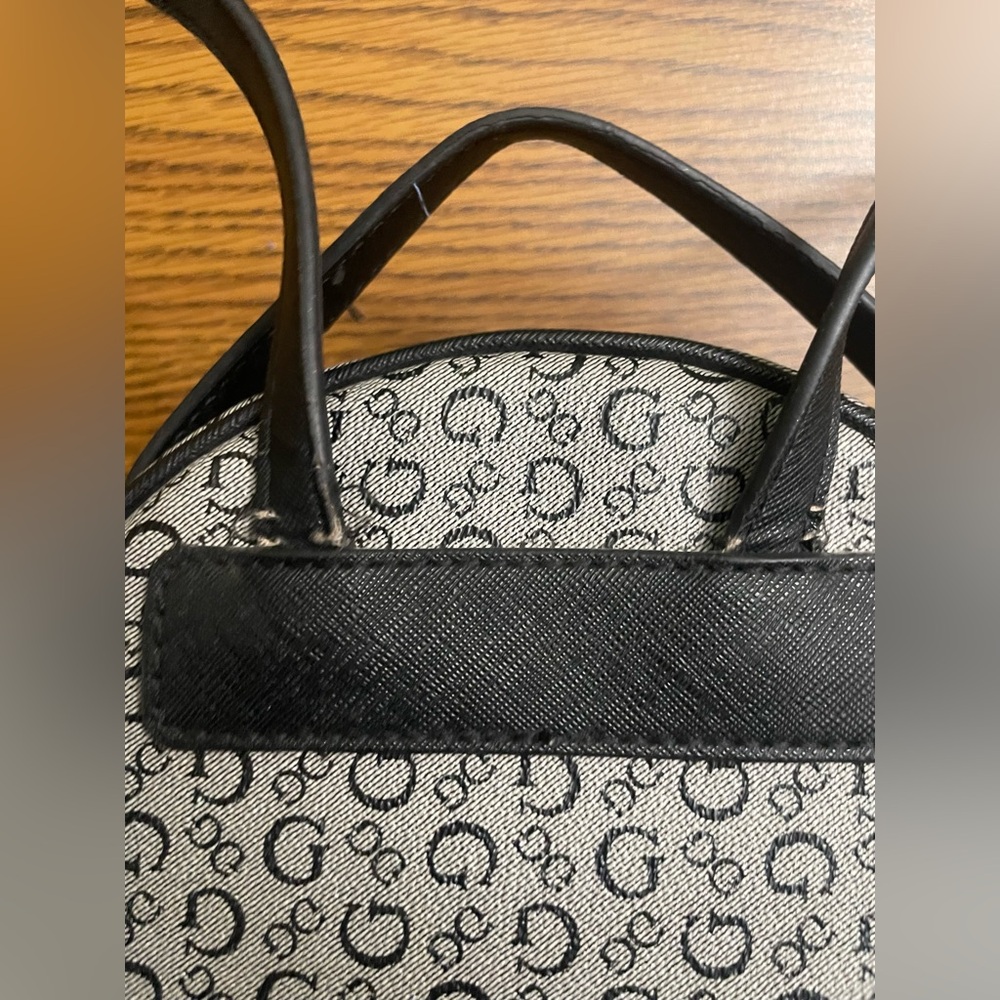 Guess Black Monogram Backpack Classic Design - Picture 11 of 12